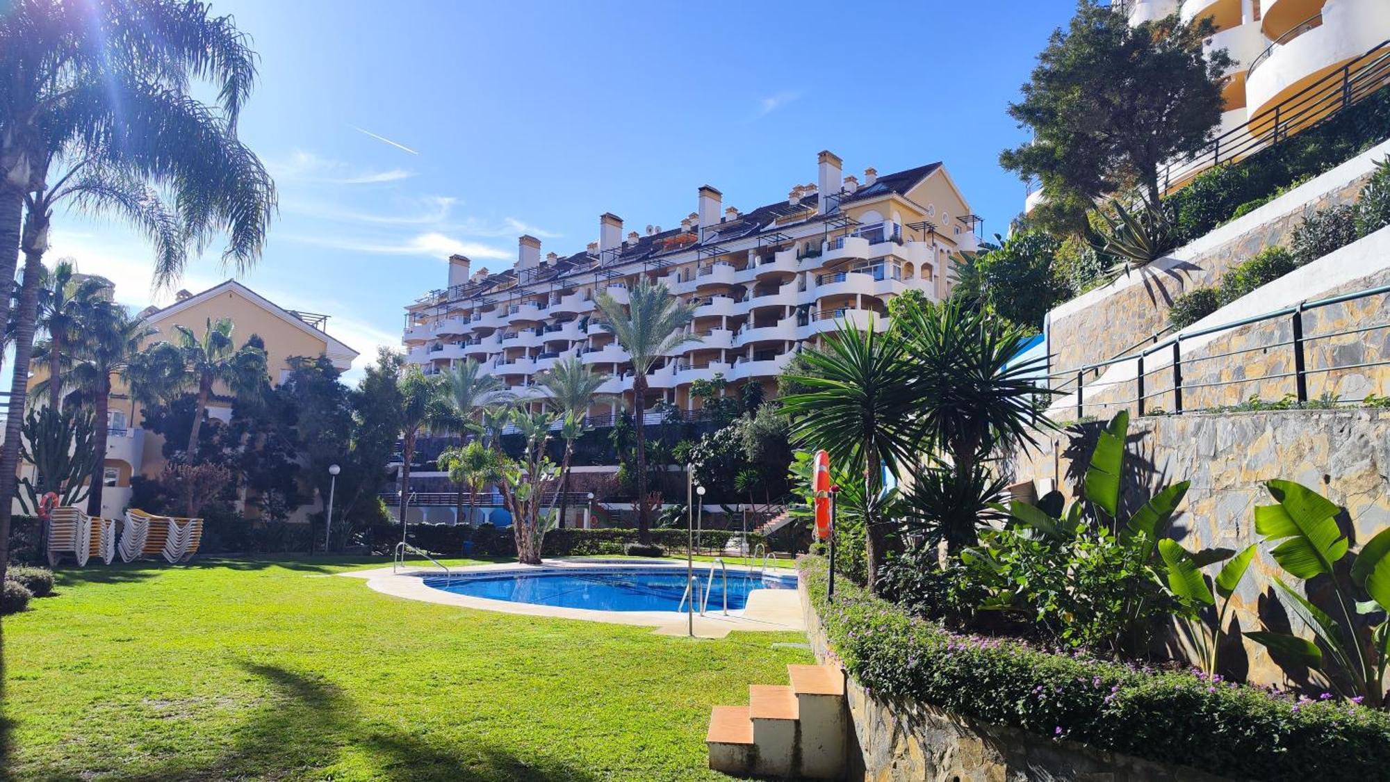 Apartment Stunning Views Senorio De Aloha